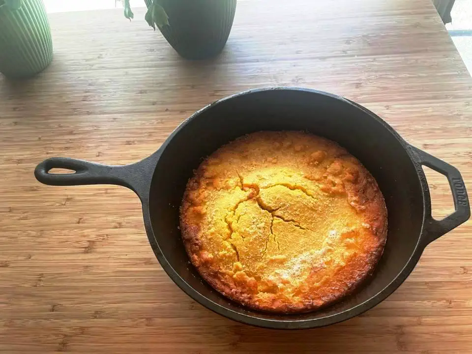 CORNBREAD BAKED