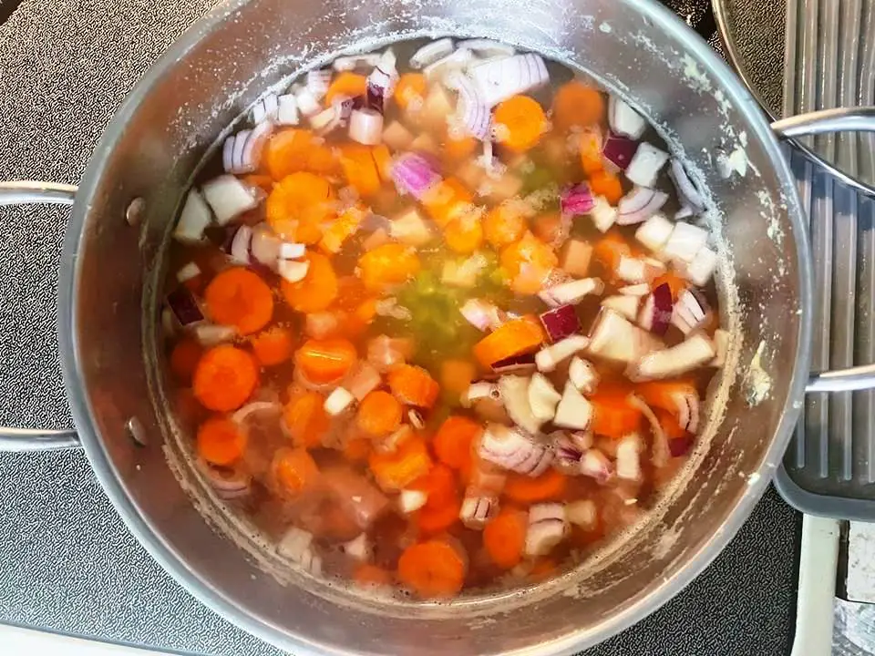 SOUP COOKING