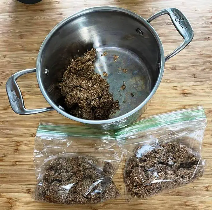 MIXING BOWL AND PLASTIC BAGS