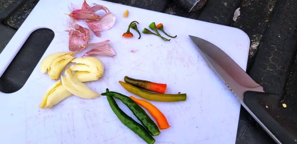 VEGETABLES CUTTING BOARD