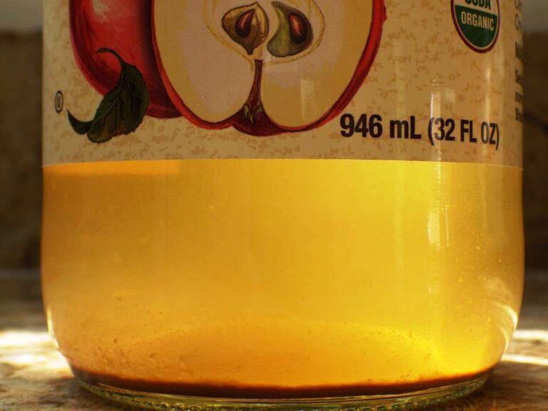 How to Make White Vinegar at Home