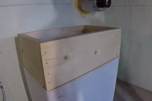 Chest Freezer With Collar