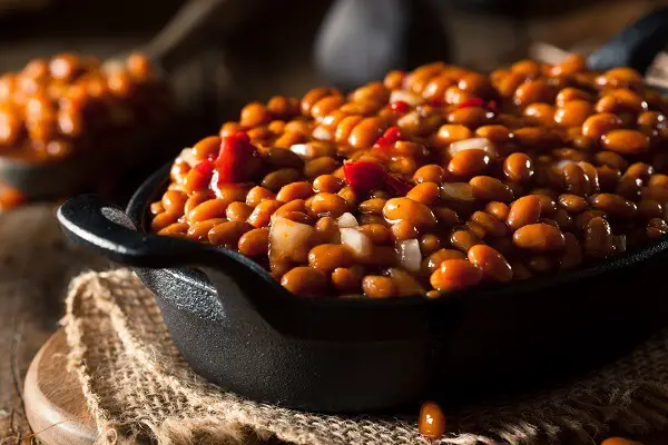 Dutch Oven Baked Beans