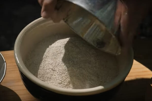 Indian Cornmeal and Rye Flour