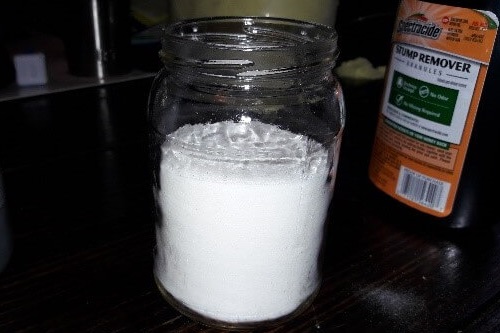 Potassium Nitrate in a Jar | How to Make Old-Fashioned Gunpowder