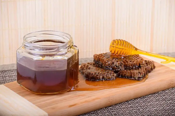 Raw Honey and Honeycomb